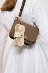 LEATHER FLAP BAG ELYSEE TAUPE  