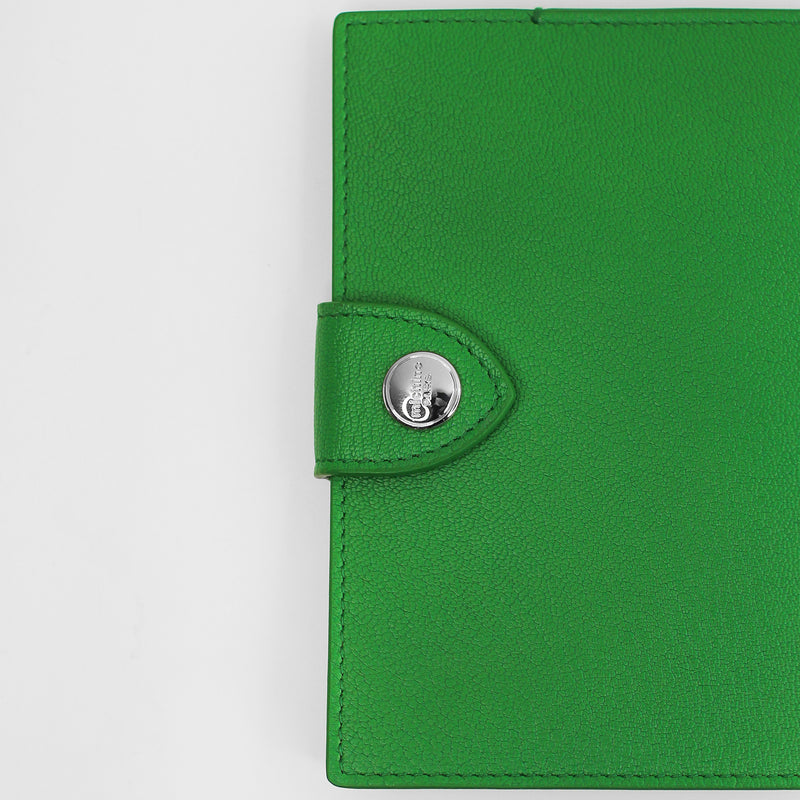 LEATHER PASSPORT HOLDER GREEN BAMBOO